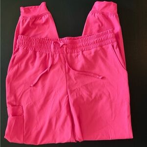 Women’s Sketchers scrub joggers